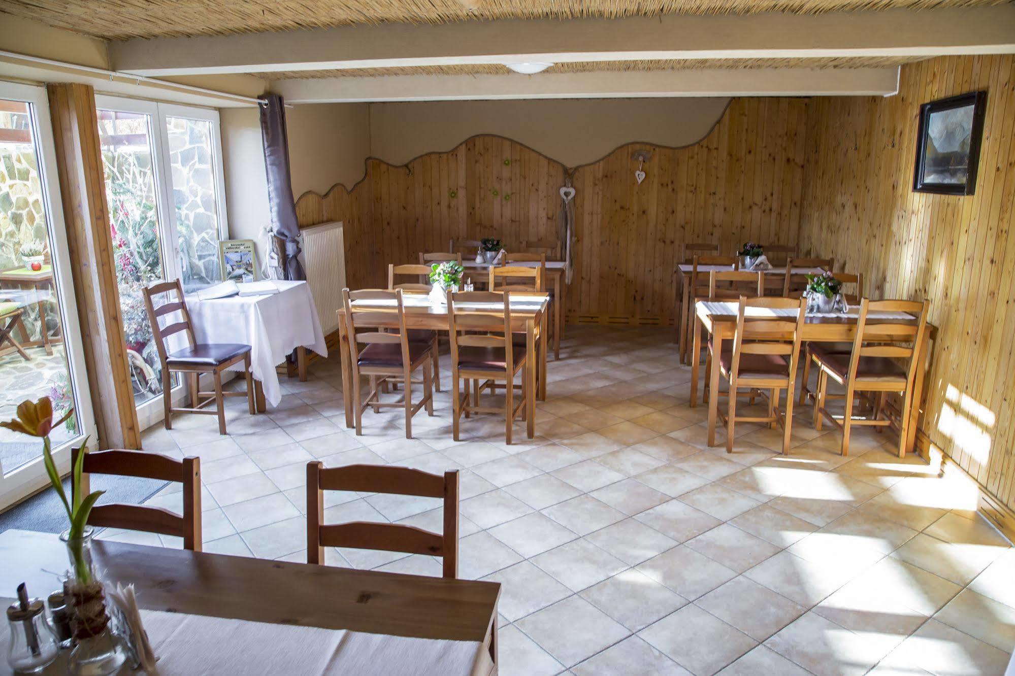 Wellness Penzion Vila Mery Попрад Екстериор снимка